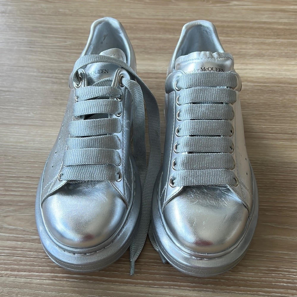 🇺🇸Alexander McQueen metallic silver gray lace up 6.5M(36.5) fashion sneaker